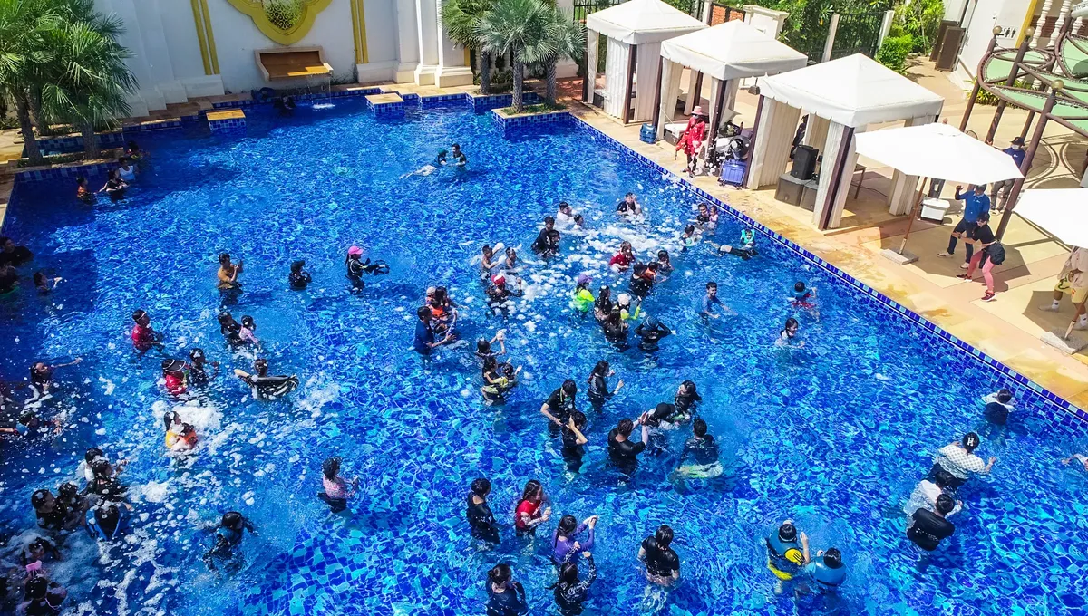 Activity-Pool-Slider-2