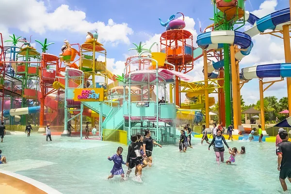 Edwin-Water-Kingdom-gallery-11