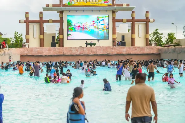wavepool-10