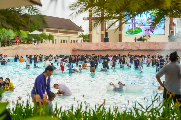 wavepool-11