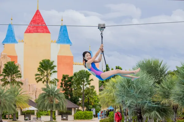 zipline9